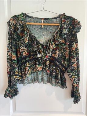 Free People Rudi Ruffle Blouse Night Garden Floral Crop Top Medium Boho